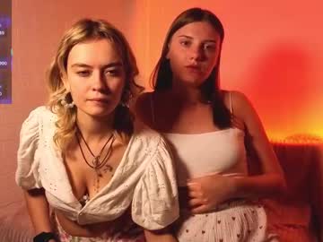 couple Free Milf And Mature Live Sex Cams with lookygood