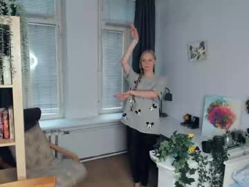 girl Free Milf And Mature Live Sex Cams with rave_the_love