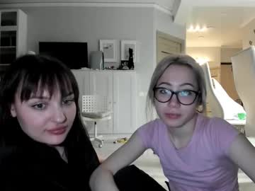 couple Free Milf And Mature Live Sex Cams with pinkdoll1