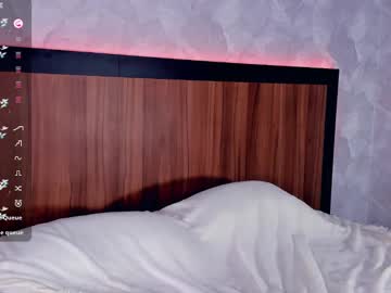 girl Free Milf And Mature Live Sex Cams with shyly_moon