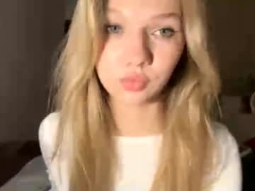 girl Free Milf And Mature Live Sex Cams with sultry_dreamer_4ever