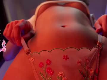 girl Free Milf And Mature Live Sex Cams with plumybun