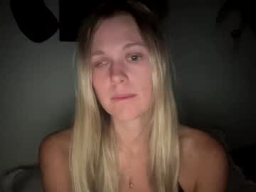 girl Free Milf And Mature Live Sex Cams with beachbabi