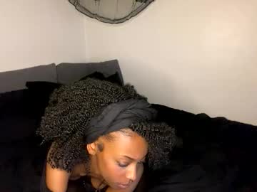 girl Free Milf And Mature Live Sex Cams with trixie_luv