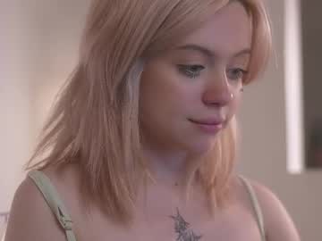 girl Free Milf And Mature Live Sex Cams with cassie_flora
