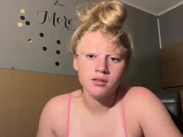 girl Free Milf And Mature Live Sex Cams with kayleighashford