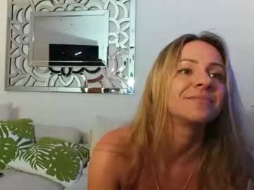 couple Free Milf And Mature Live Sex Cams with linda_luxe